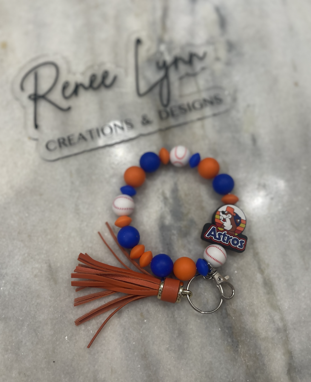Beaded wristlet