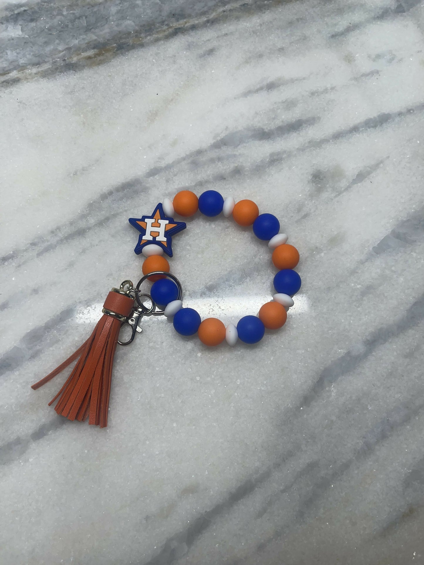 Beaded wristlet