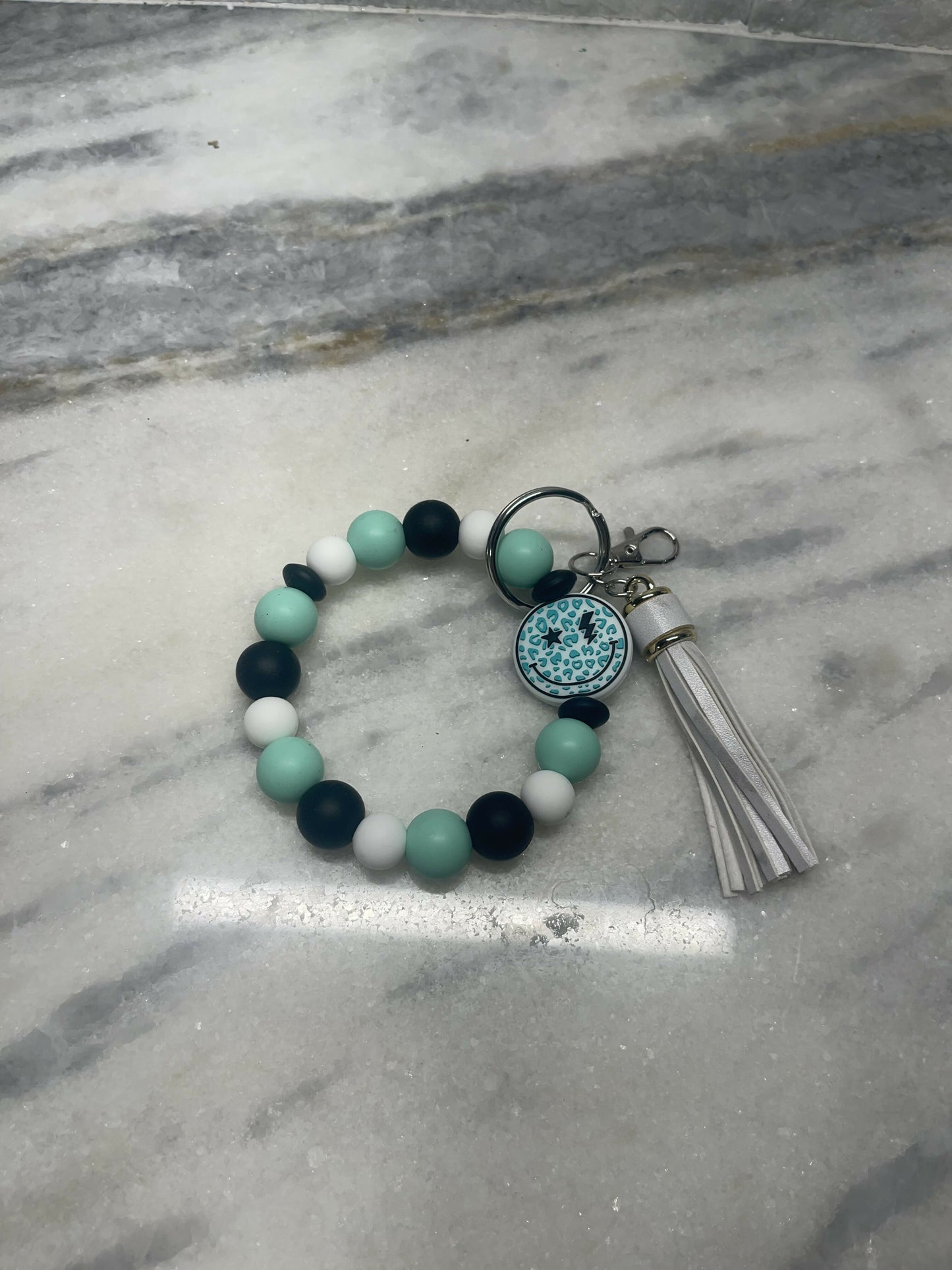 Beaded wristlet