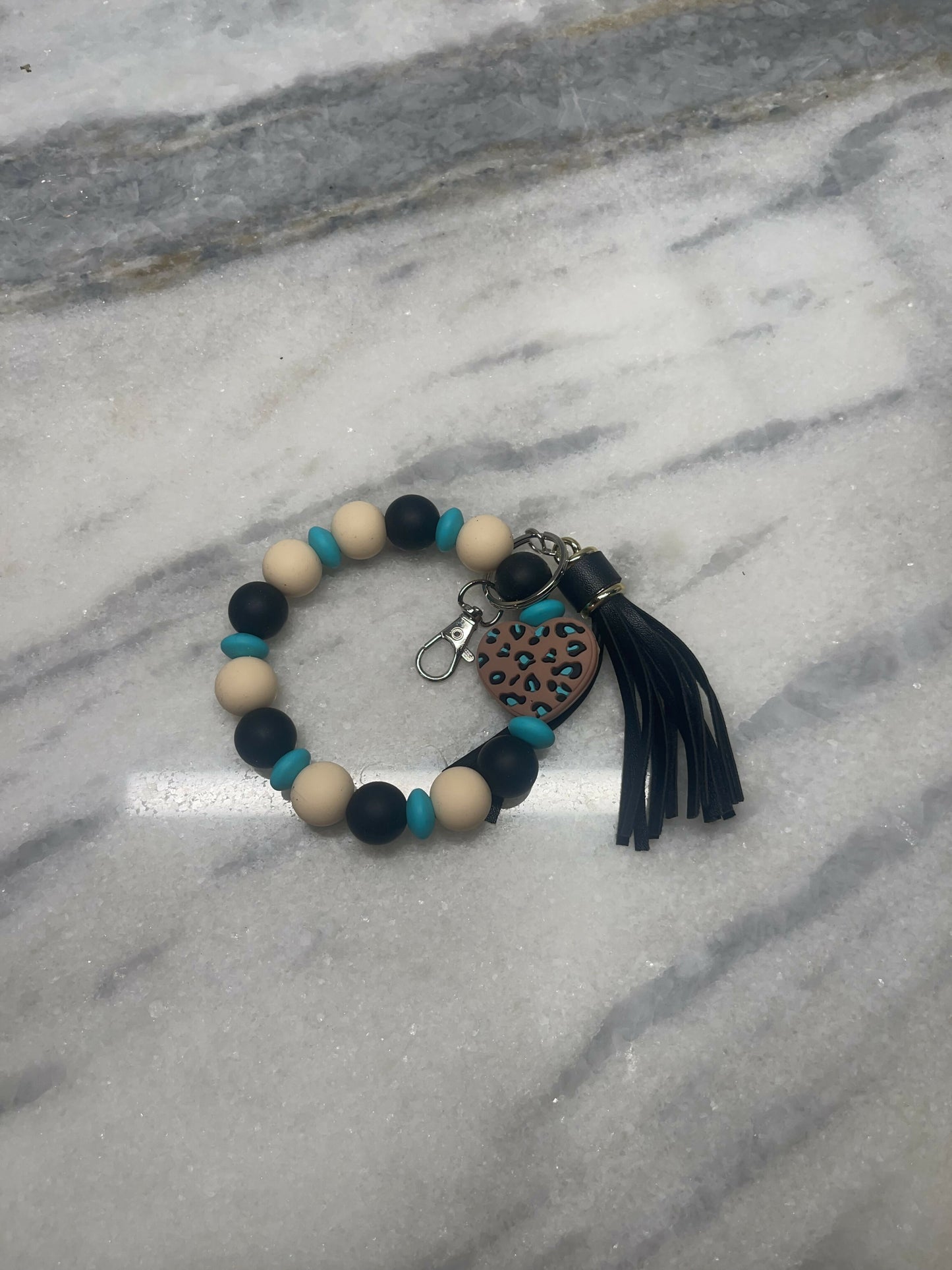 Beaded wristlet