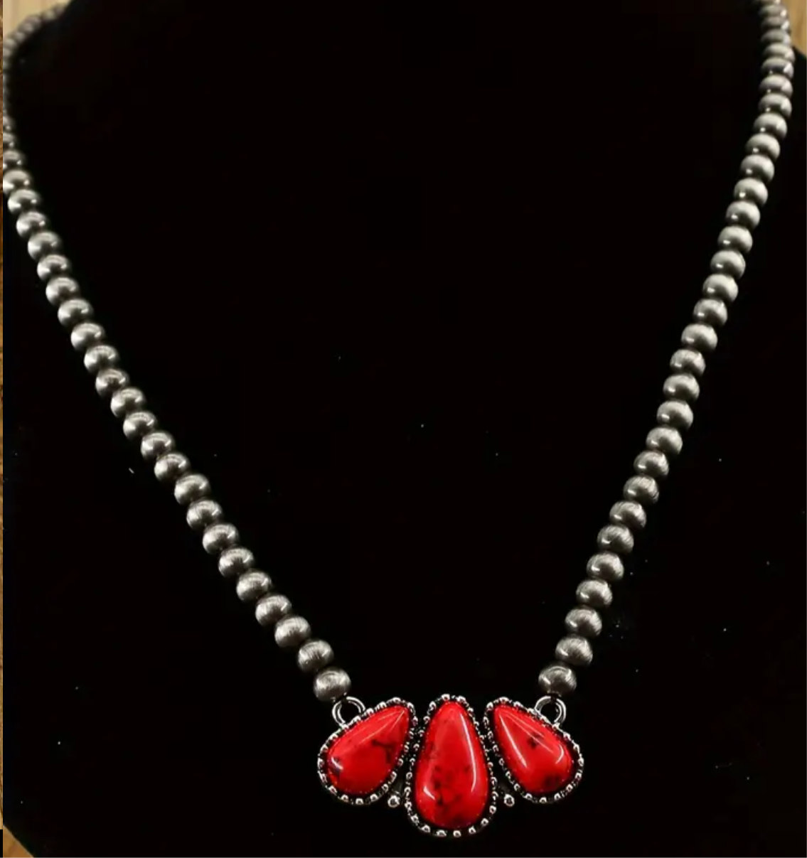 Bohemian Stone Necklace (White)