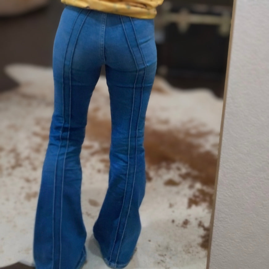 Karissa Lee Flare