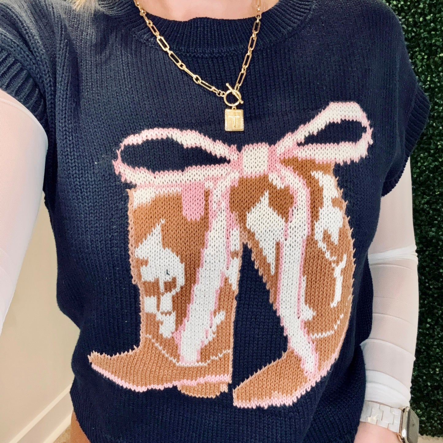 Boot Bow Short Sleeve Sweater