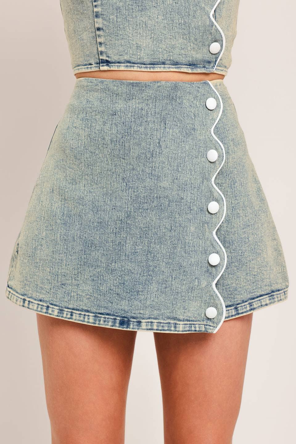 An acid washed denim skort - IP9266