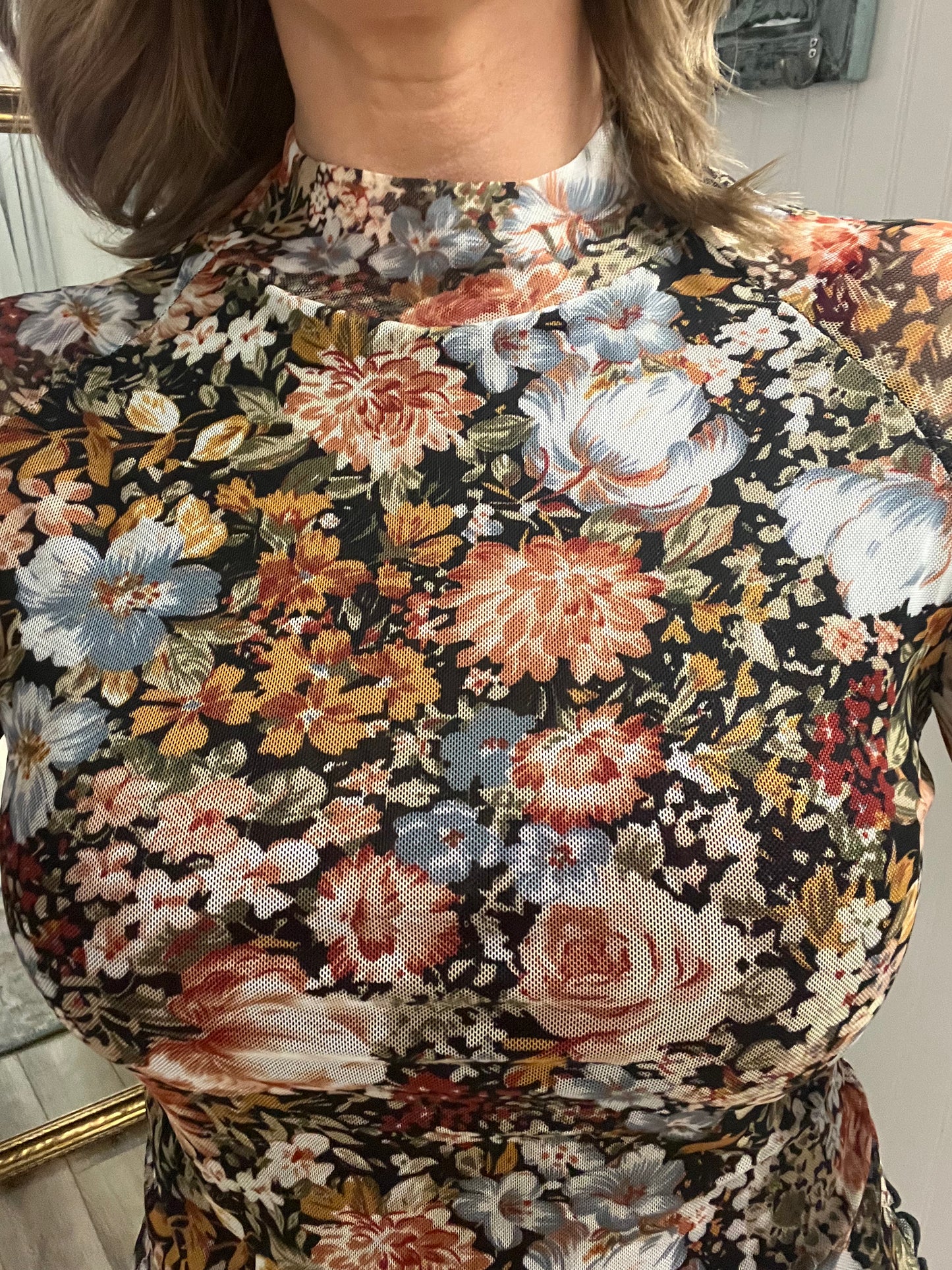 Floral Mock Neck Longsleeve