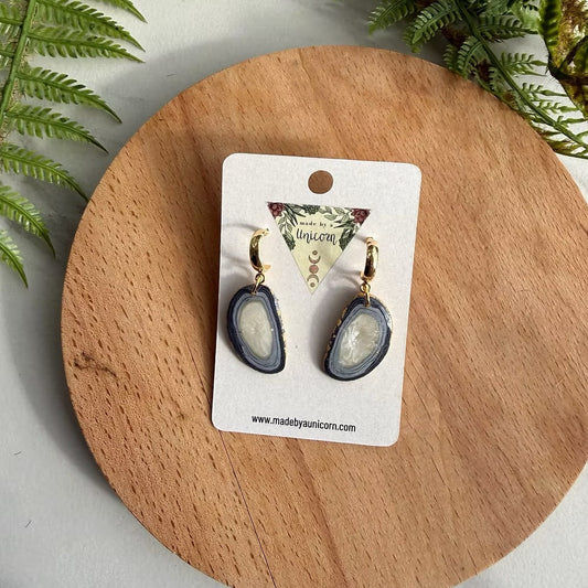 Neutral Agate Dangle