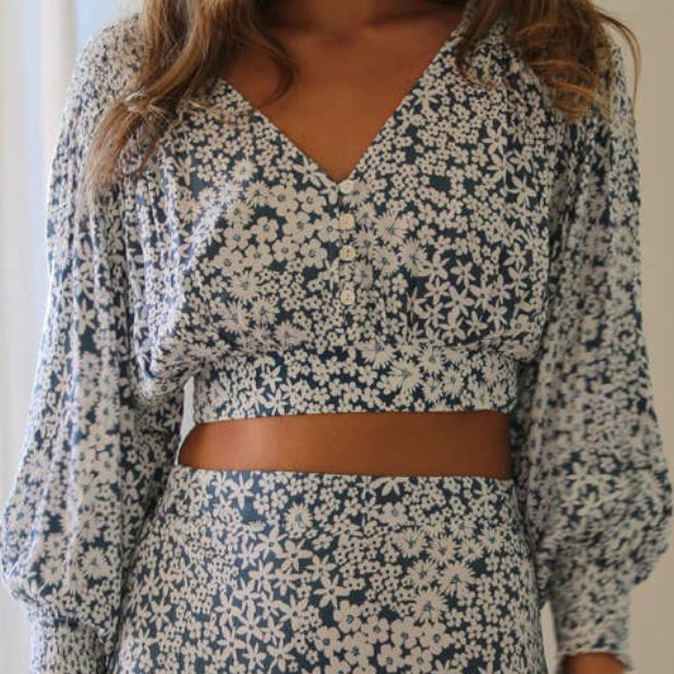 Floral Longsleeve w/Buttons